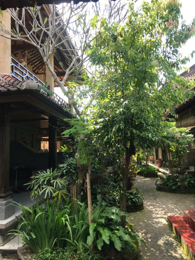 Nirvana Pension Ubud  Exterior photo